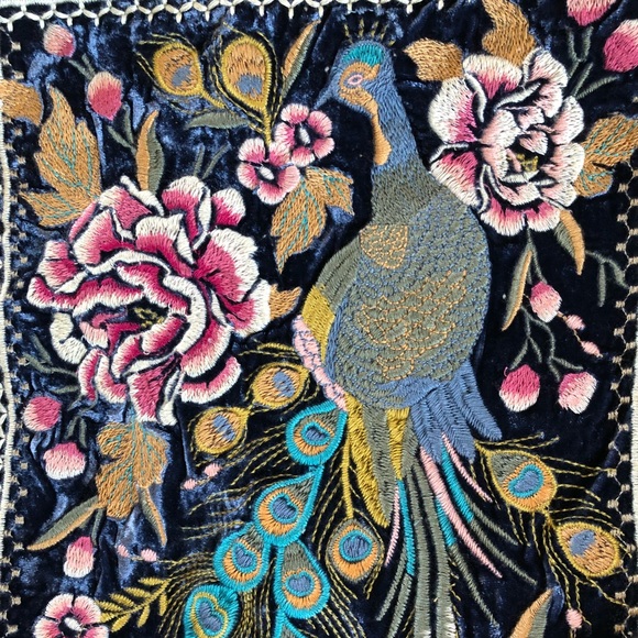 🍃💕NWT Johnny Was Silk Velvet Boho Hobo Tote Bag - Picture 5 of 8